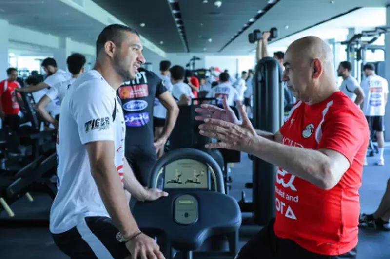 استعدادا لودية روسيا.. منتخب مصر يخوض تدريبات في "الجيم"